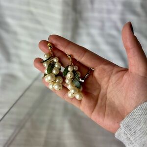 Vintage Jewelry Estate Sale Pearl Grape 🍇 Cluster Earrings
